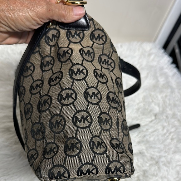 Michael Kors Black and Tan Tote Bag with Dustbag - Picture 5 of 16